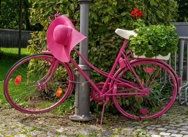 buntes Deko-Fahrrad Rathaus