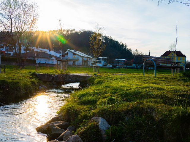 Hochwasserfreilegung mit Zieglerschloss im Hintergrund