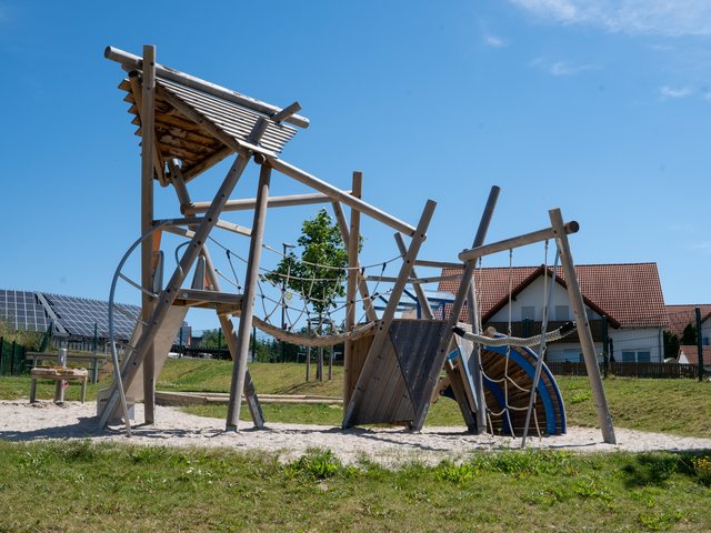 Klettergerüst am Spielplatz Lauterachblick